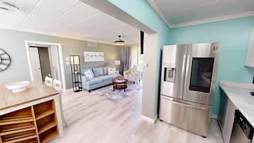 Condo, 2 Bedrooms | Interior