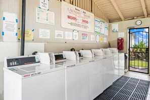 Condo, 2 Bedrooms | Interior