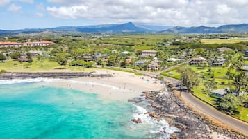 House, 3 Bedrooms | Beach