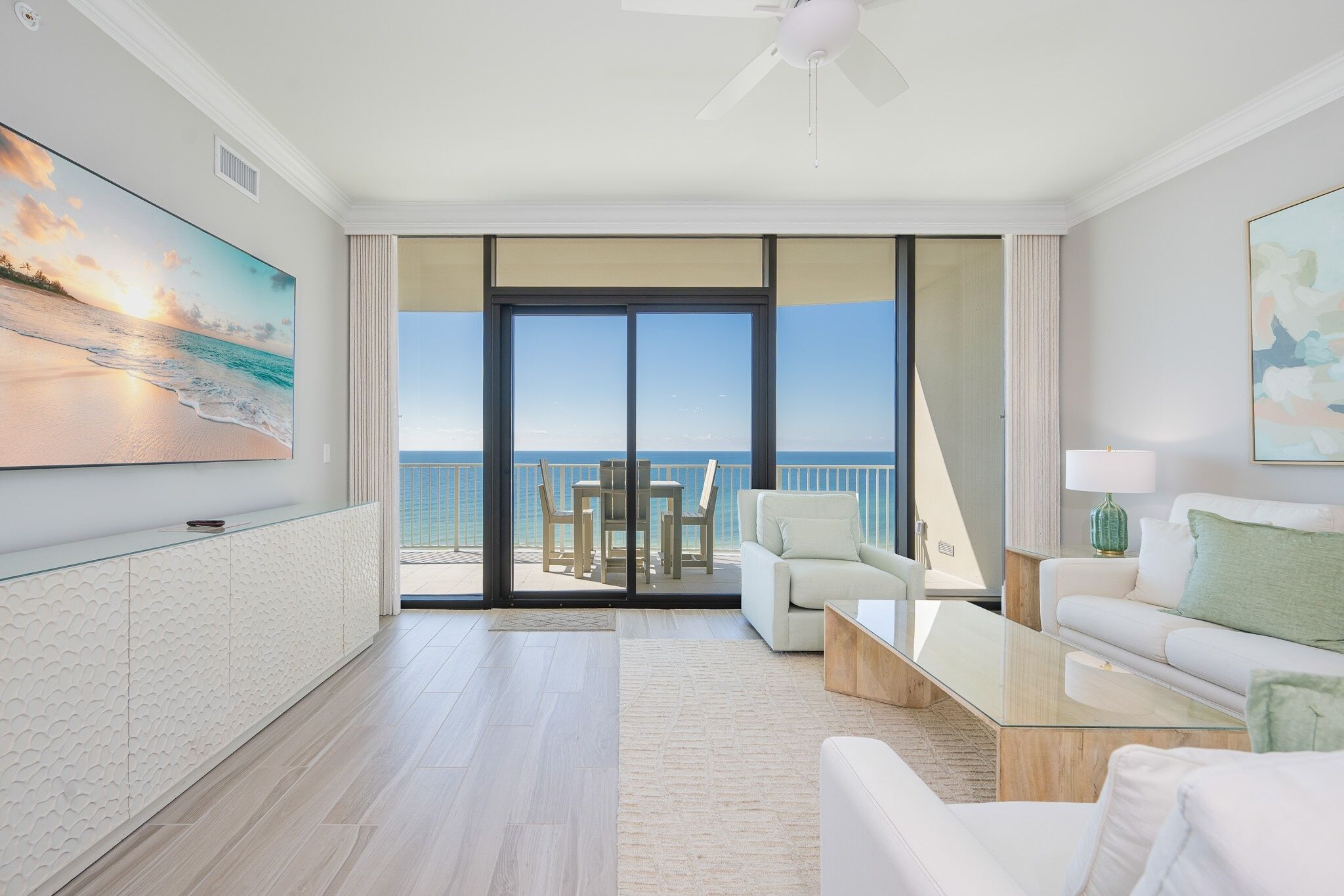 Condo, 3 Bedrooms | Living area