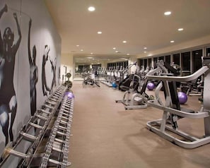 Fitness facility - 49th Floor 1BR · Best Bay & Pool View (Miami)