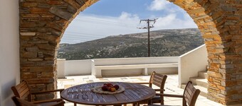 Akre Marlas Tinos