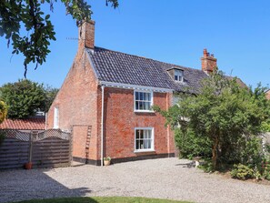 Exterior - Beehive (Beccles)