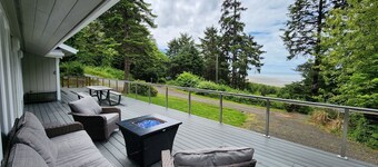 Zenith at Copalis Rocks - Unsurpassed Ocean View with new Hot Tub
