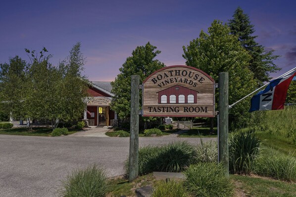 Exterior - The Birches Condotel Unit 3 (Lake Leelanau)