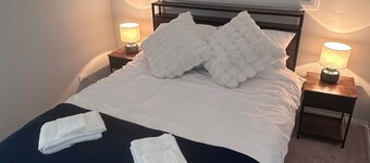 The Retreat. Modern Cosy Stylish