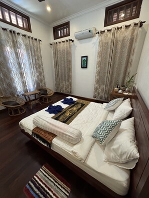 Minibarvarer (inkludert), individuelt dekorert og wi-fi (inkludert)