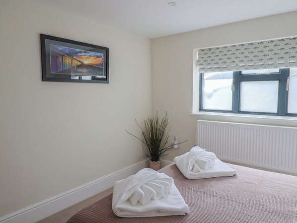 Cottage | 2 bedrooms, individually decorated, individually furnished, free WiFi