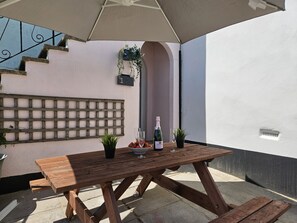 コテージ | 屋外ダイニングエリア