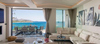 Sea Breeze Luxury Apartment