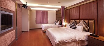 Tainan Wei Feng Motel