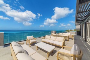 Condo, 2 quartos, terraço, vista para o oceano | Lounge