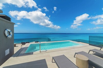 Zenbreak Allure #502, Beachfront Penthouse