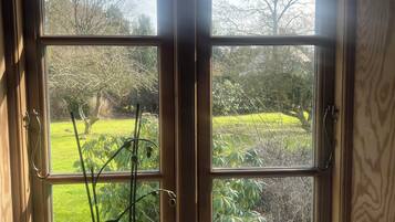 Premium bedding, pillowtop beds, blackout drapes, soundproofing