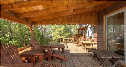 Hot Tub Near Lake Kellys Kottage