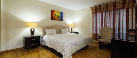 4 chambres, fer et planche Ă repasser, Wi-Fi, literie fournie