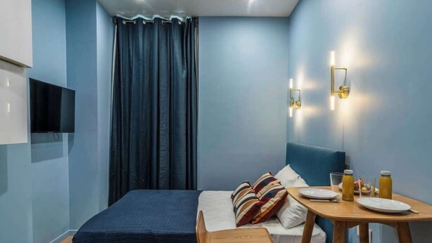 Room - Studio climatisé & confortable - côté Batignolles (Paris)