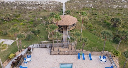 Sunshine at Ocean Villas - Beachside Condo for 6 with Resort Amenities