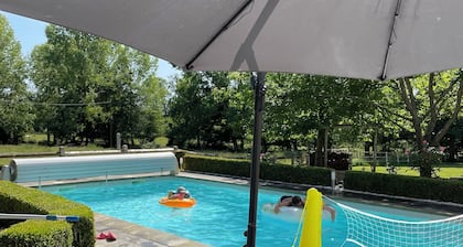 Chambres d'Hote 4 couchages avec piscine et cuisine équipée Le Mans/Circuit 24 H