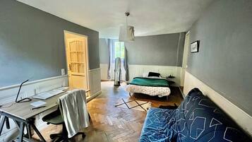 1 camera, Wi-Fi gratuito, lenzuola