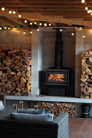 Interior - Inn Lewis | Beside the Redwoods with Spa Pool (Rotorua)