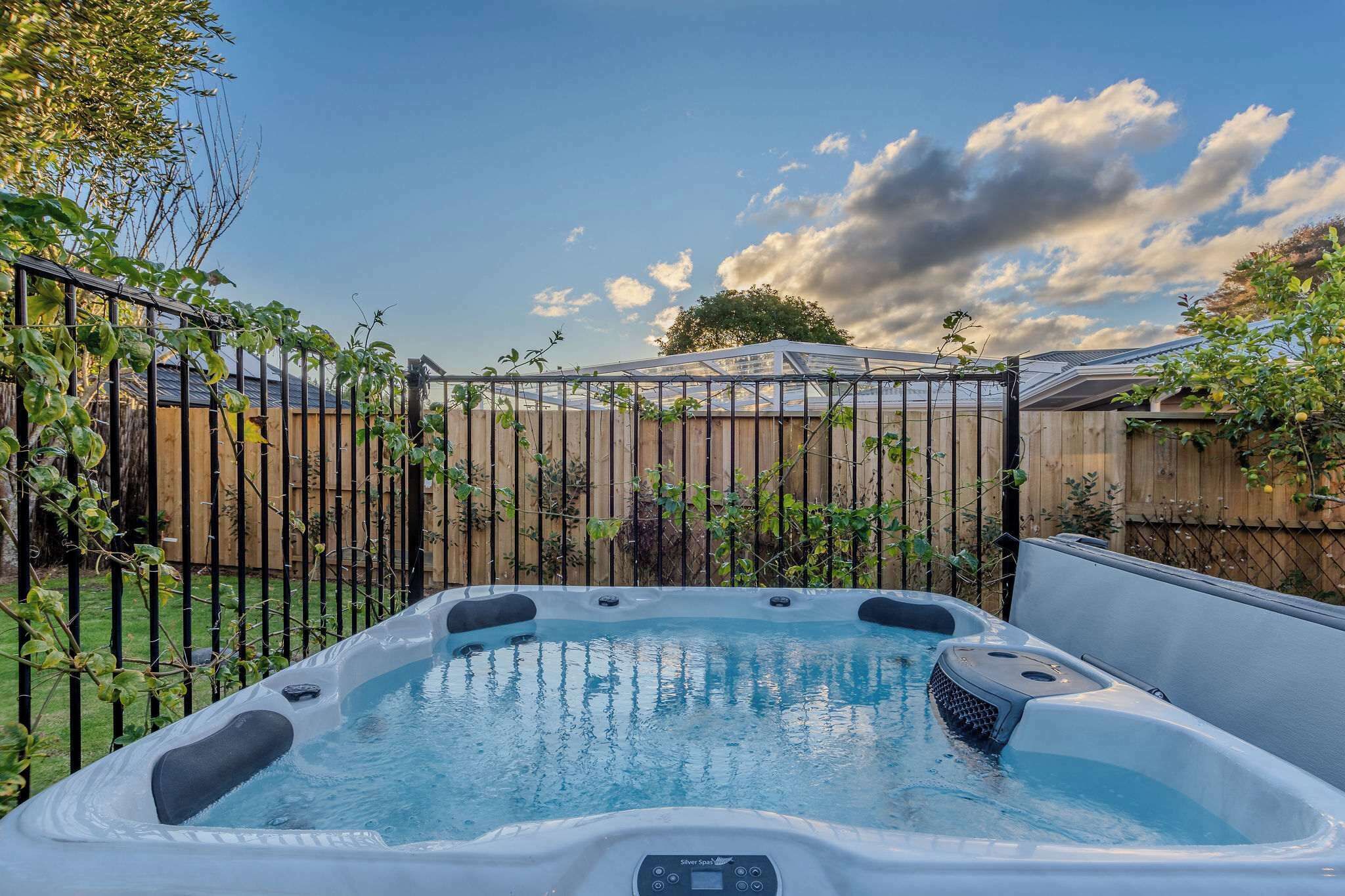 Outdoor spa tub