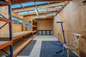 Fitness facility - Inn Lewis - Spa Pool, Walk to Redwoods (Rotorua)