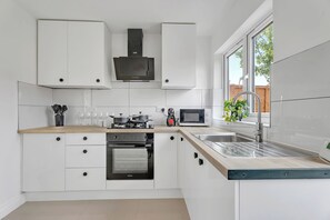 Microwave, oven, stovetop, dishwasher