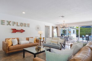 Smart-tv en een open haard