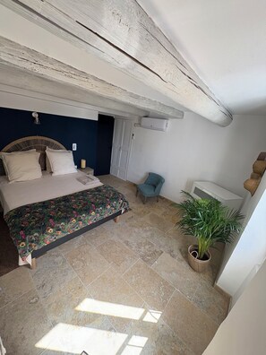 2 soverom, strykejern/-brett, wi-fi og sengetøy