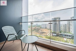 Luxury Apartment, 2 Bedrooms, City View | Terrace/patio