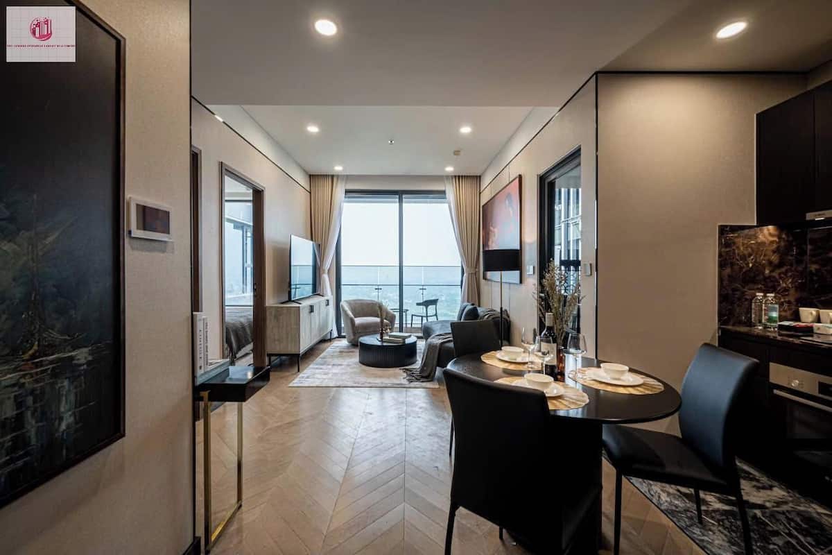 Panoramic Apartment, 1 King Bed, City View | Living area