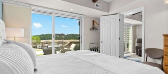 Little Dipper Cozy Condo for 6 w/ Resort-style Amenities