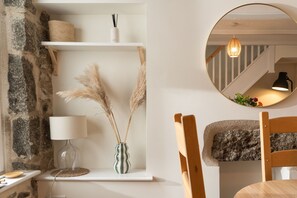 Interior - Eden Cottage - stylish Fisherman's Cottage (Newlyn)