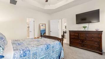 4 Schlafzimmer, Bügeleisen/Bügelbrett, Reisekinderbett, WLAN