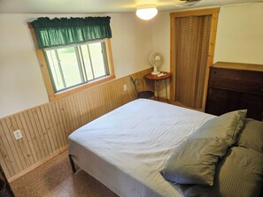 2 slaapkamers, een strijkplank/strijkijzer, wifi, beddengoed