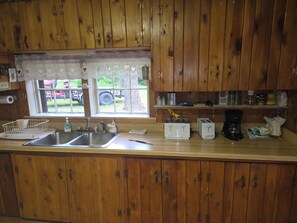 Micro-ondes, four, plaque de cuisson