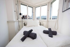 1 室のベッドルーム、デスク、アイロン / アイロン台、WiFi