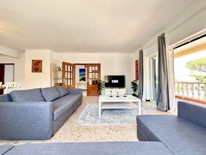 Living room - Quarteira Amazing Villa by Homing (Loulé)