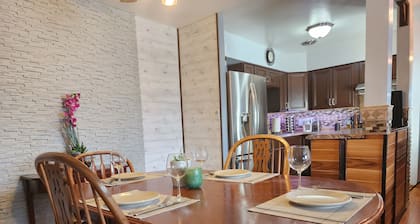 South Shore Chicago Condo-1 Block to Lake-WiFi-AC-Elevator-420 Friendly