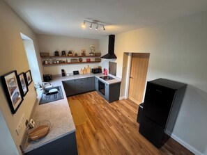 Lavavajillas y utensilios de cocina