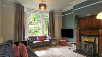 Cottage | Khu phòng khách