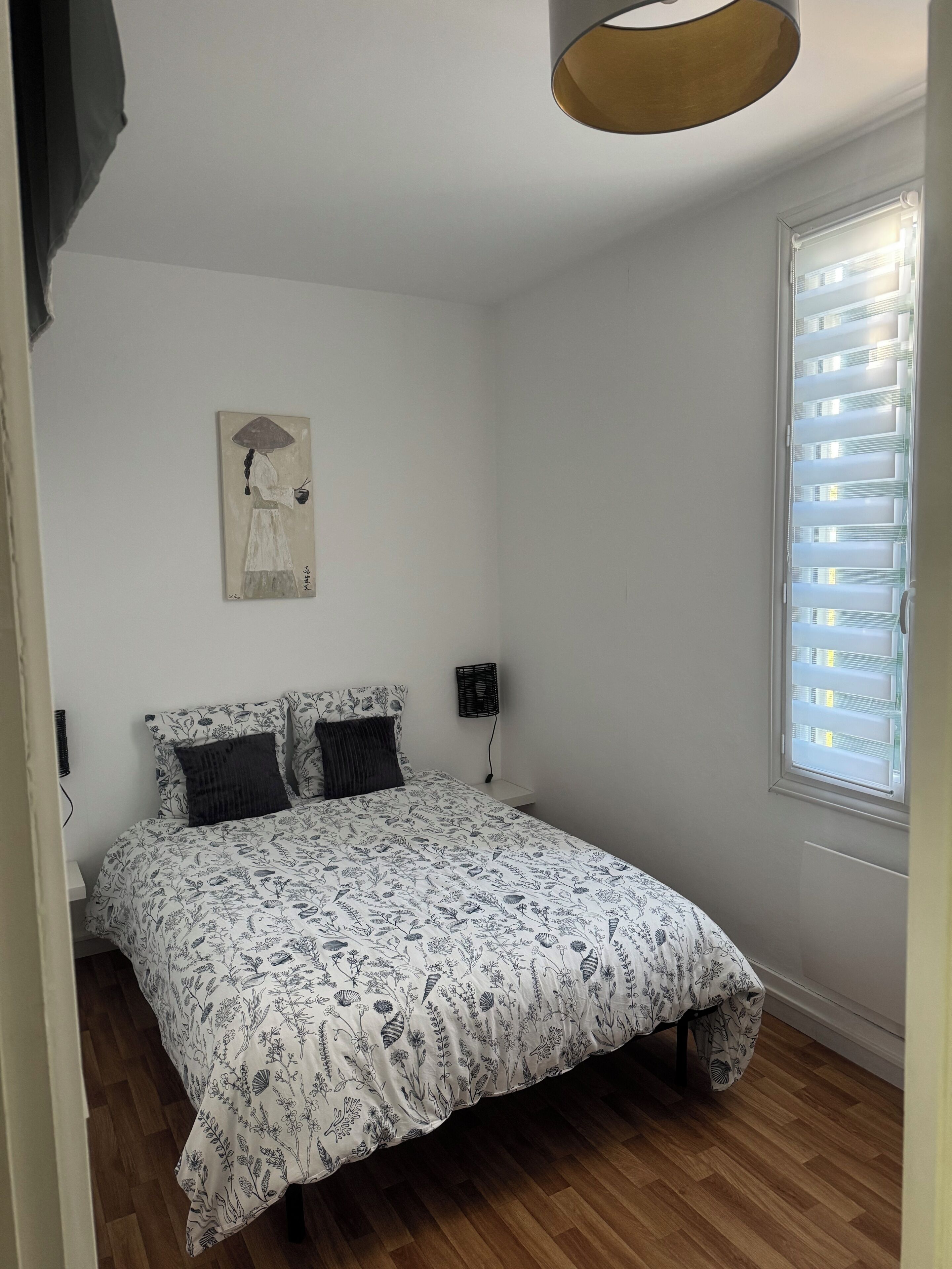 2 chambres, fer et planche à repasser, accès Internet, draps fournis