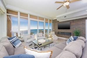 Télévision, cheminée