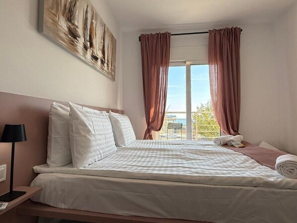 Room, 1 Bedroom, Terrace | 1 bedroom