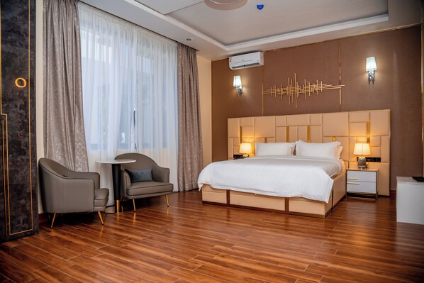 Iron/ironing board, free WiFi