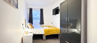 Deals 6BR House Contractor & Group Stay | Clayton