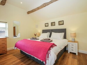 2 habitaciones, decoración personalizada y muebles diferentes 