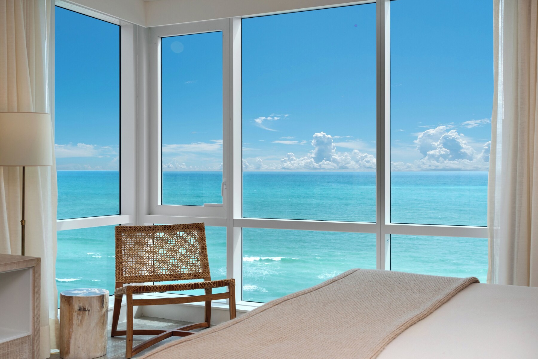 Apartment (1 Hotel & Homes 1219) | 3 bedrooms, soundproofing, WiFi (free), alarm clocks