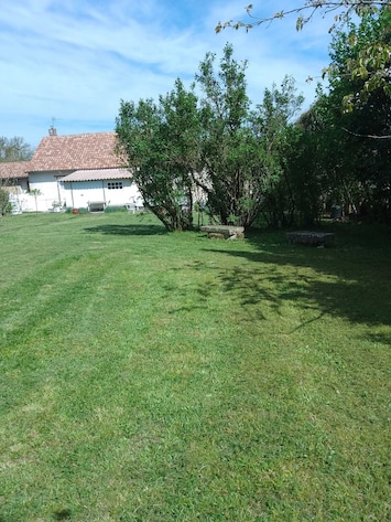Enceinte de lâhĂ©bergement